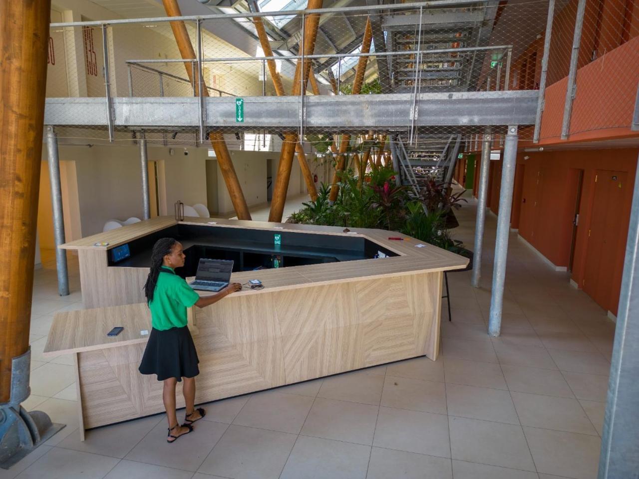 Ibis Styles Mayotte Aeroport Pamandzi Exteriör bild
